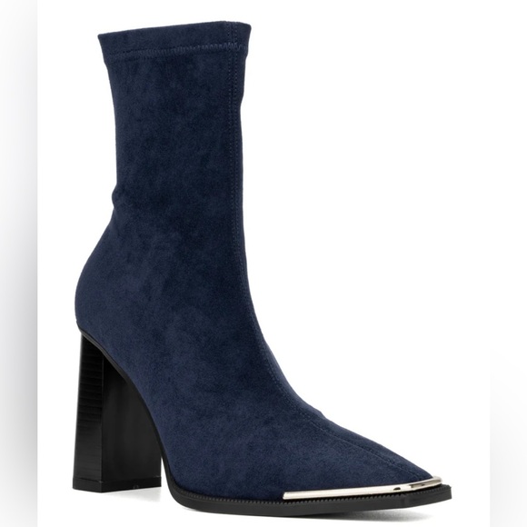 Beautifully made Ankle Boot, 4” heel, faux suede, metallic accents at the toe. - Picture 4 of 13